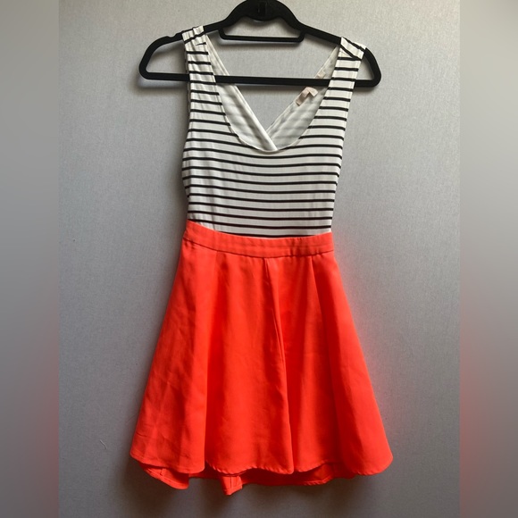 Guess Dresses & Skirts - Guess striped black/ neon orange skater dress Sz S